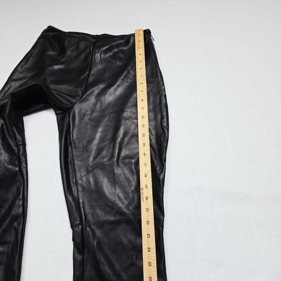 Fabletics Pant Womens L Black Faux‎ Leather Straight Leg Mid Rise Ankle Classic - Picture 10 of 11